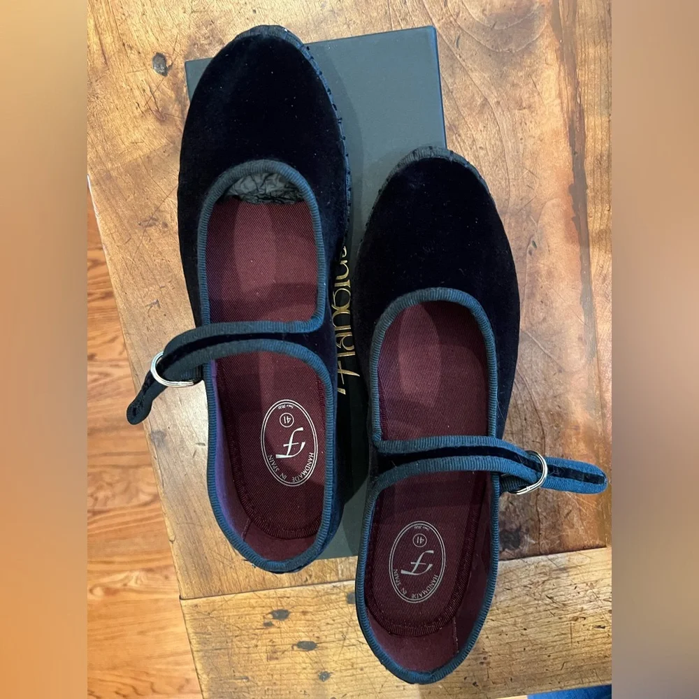 Black Velvet Flats with Strap - Picture 4 of 9